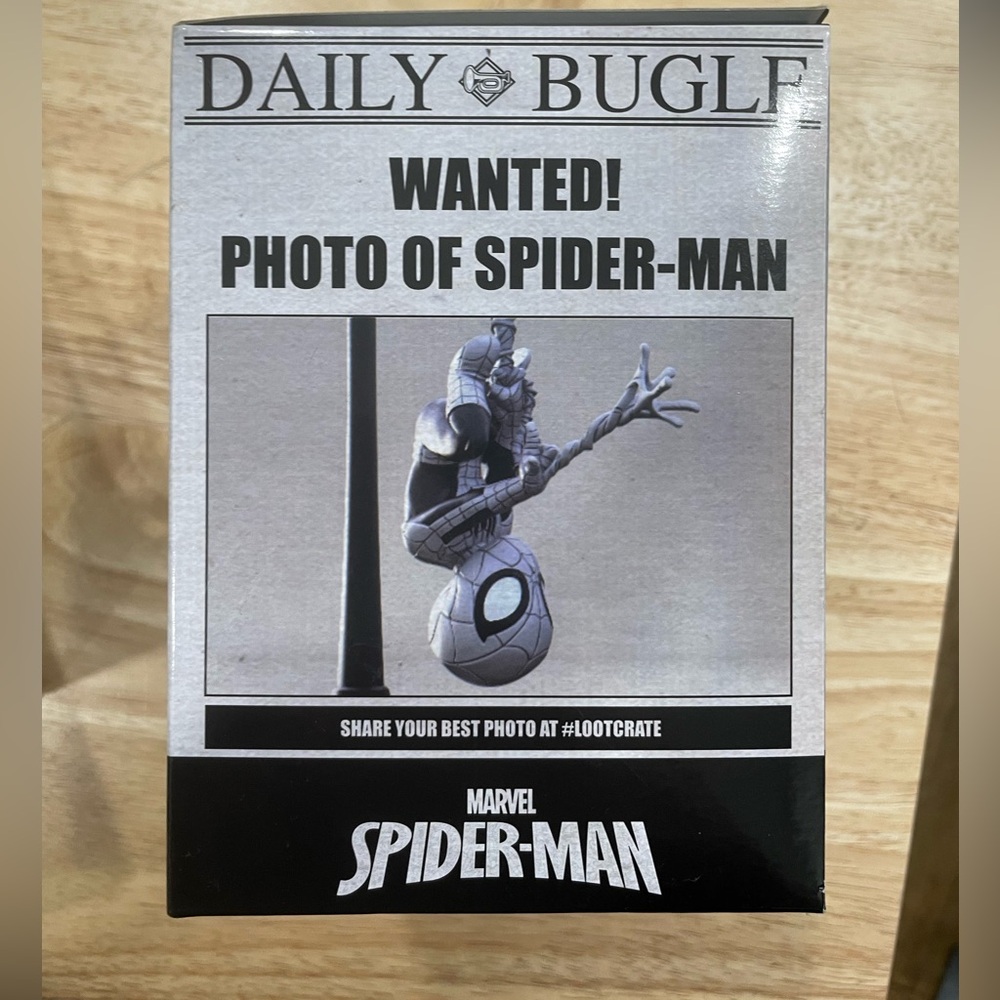 Marvel’s Spiderman Statue Black and White - Picture 2 of 3